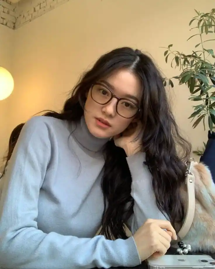 angreji ladki ki photo