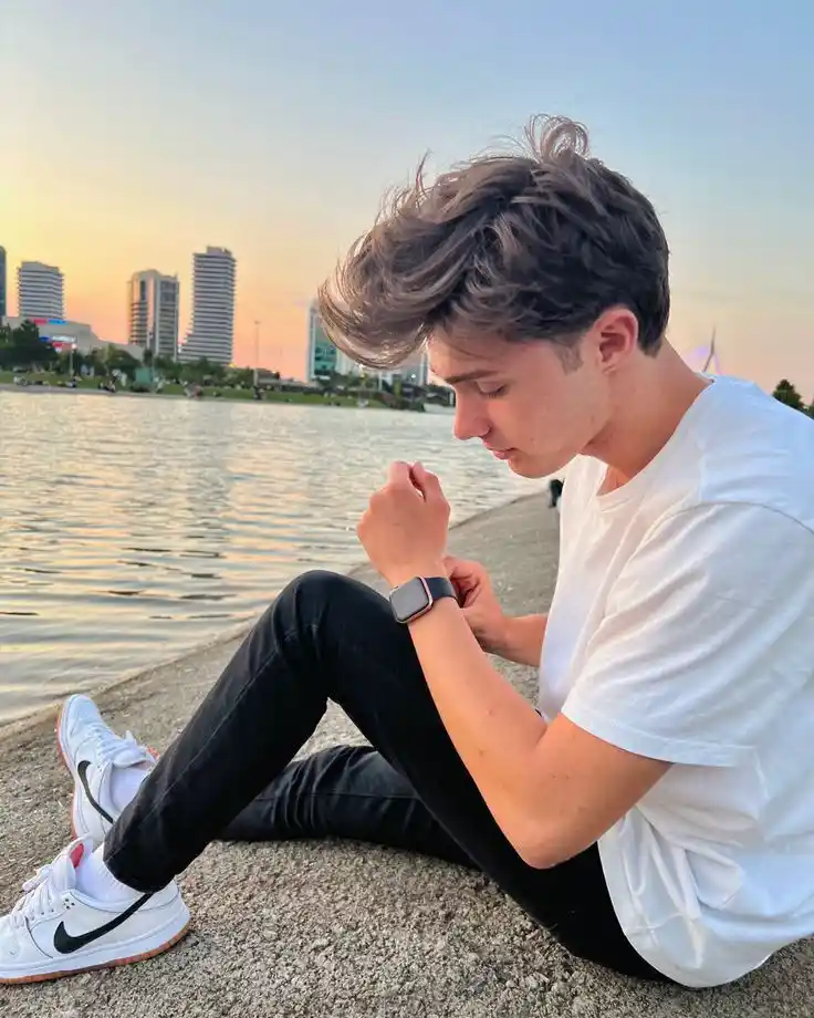 boy attitude dp instagram