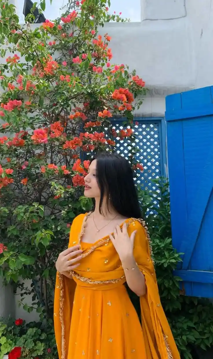 hand dp girl boy real