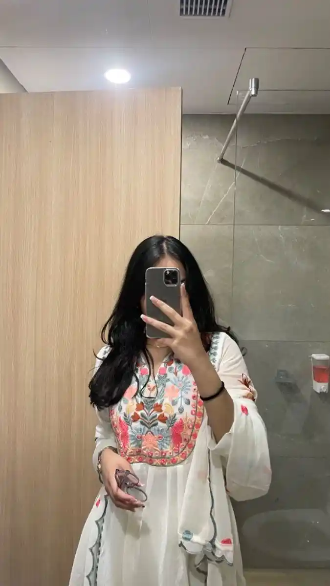 heart broken dp for girls attitude