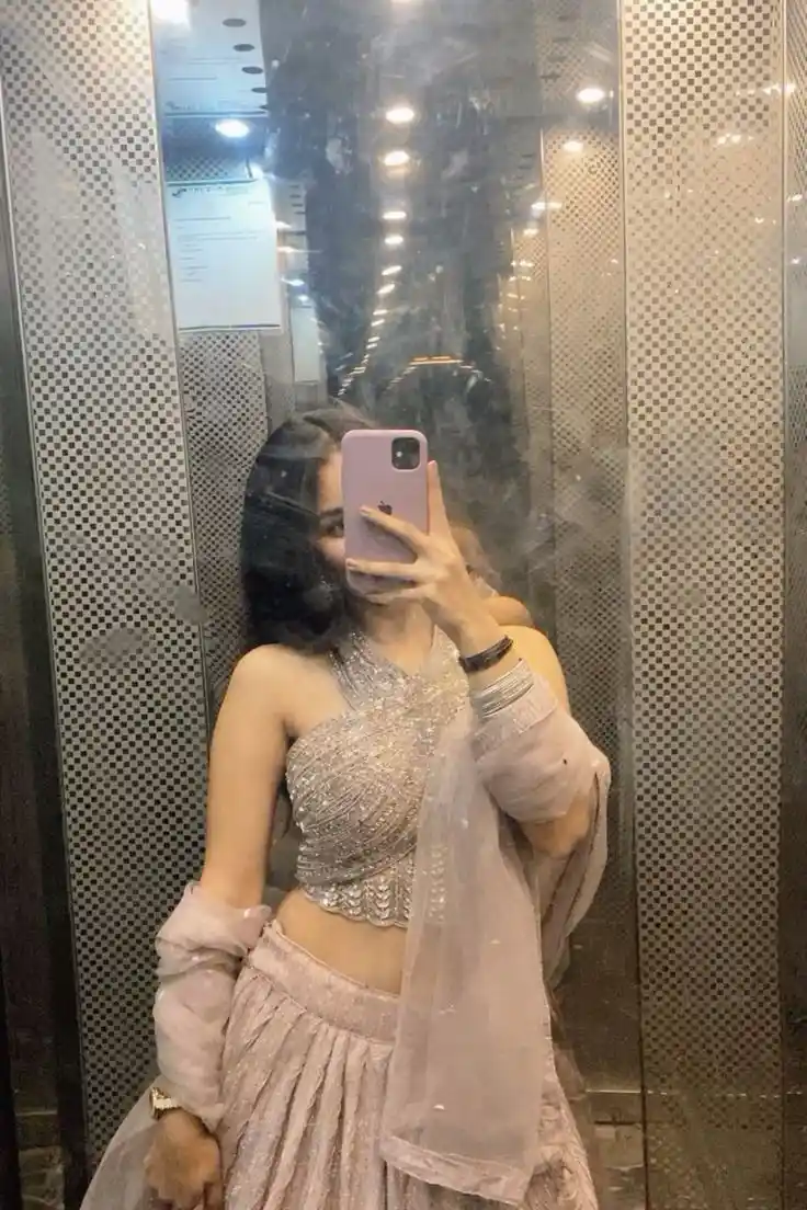 hidden face aesthetic dp for girls