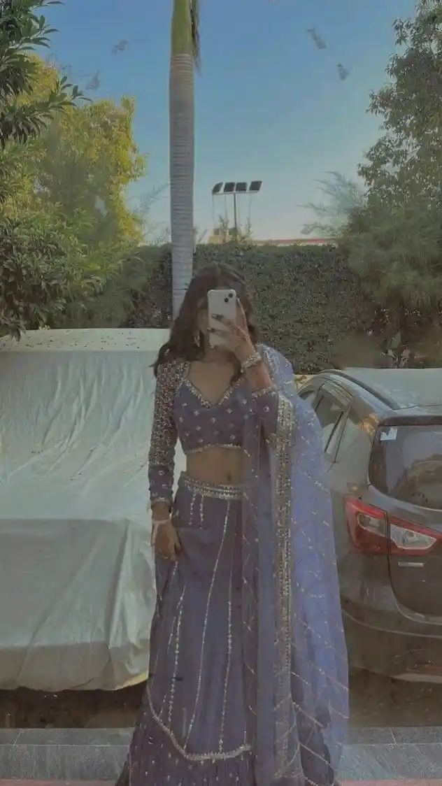 hidden face dp black and white