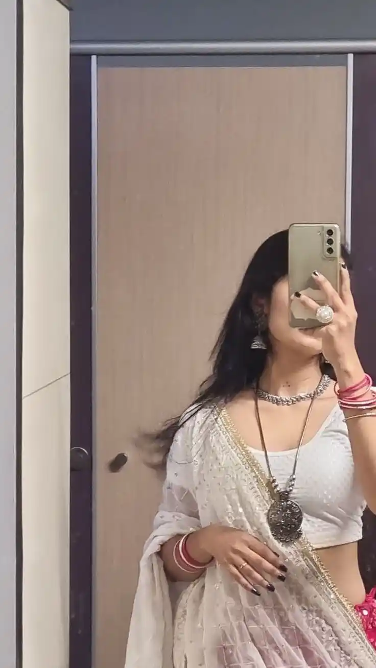 hide face girl pic attitude