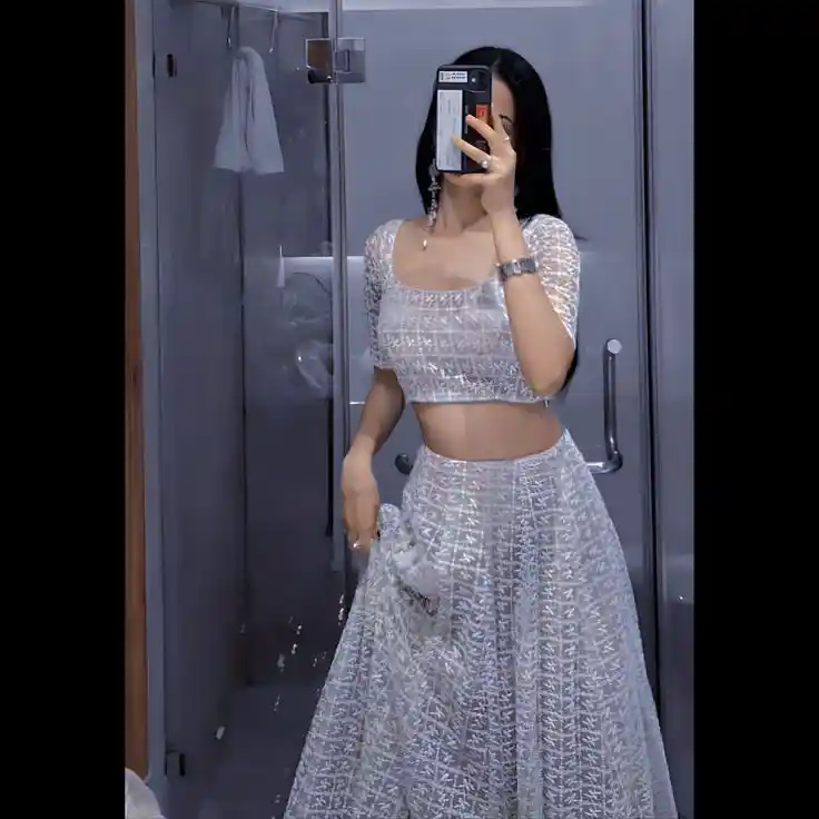 hide face girl pic for instagram aesthetic