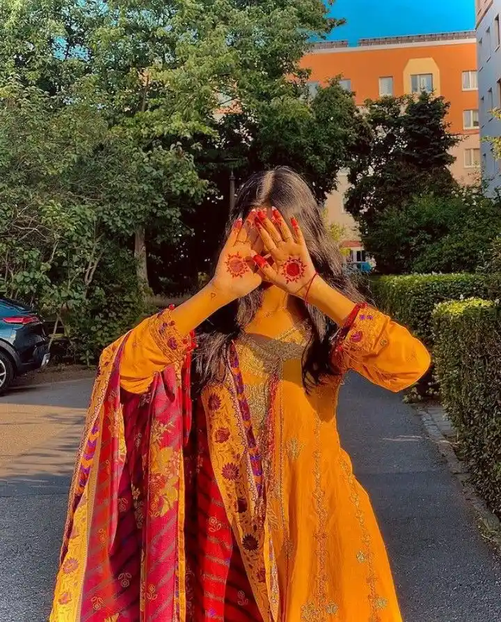 hijab hidden face dp