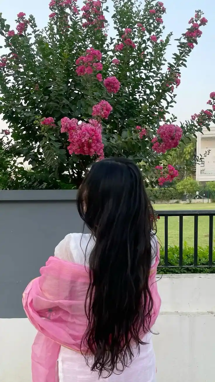 insta dp for girls hidden face aesthetic