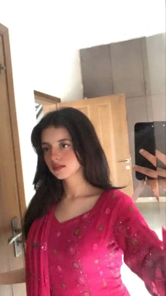 real girl profile pic aesthetic pinterest