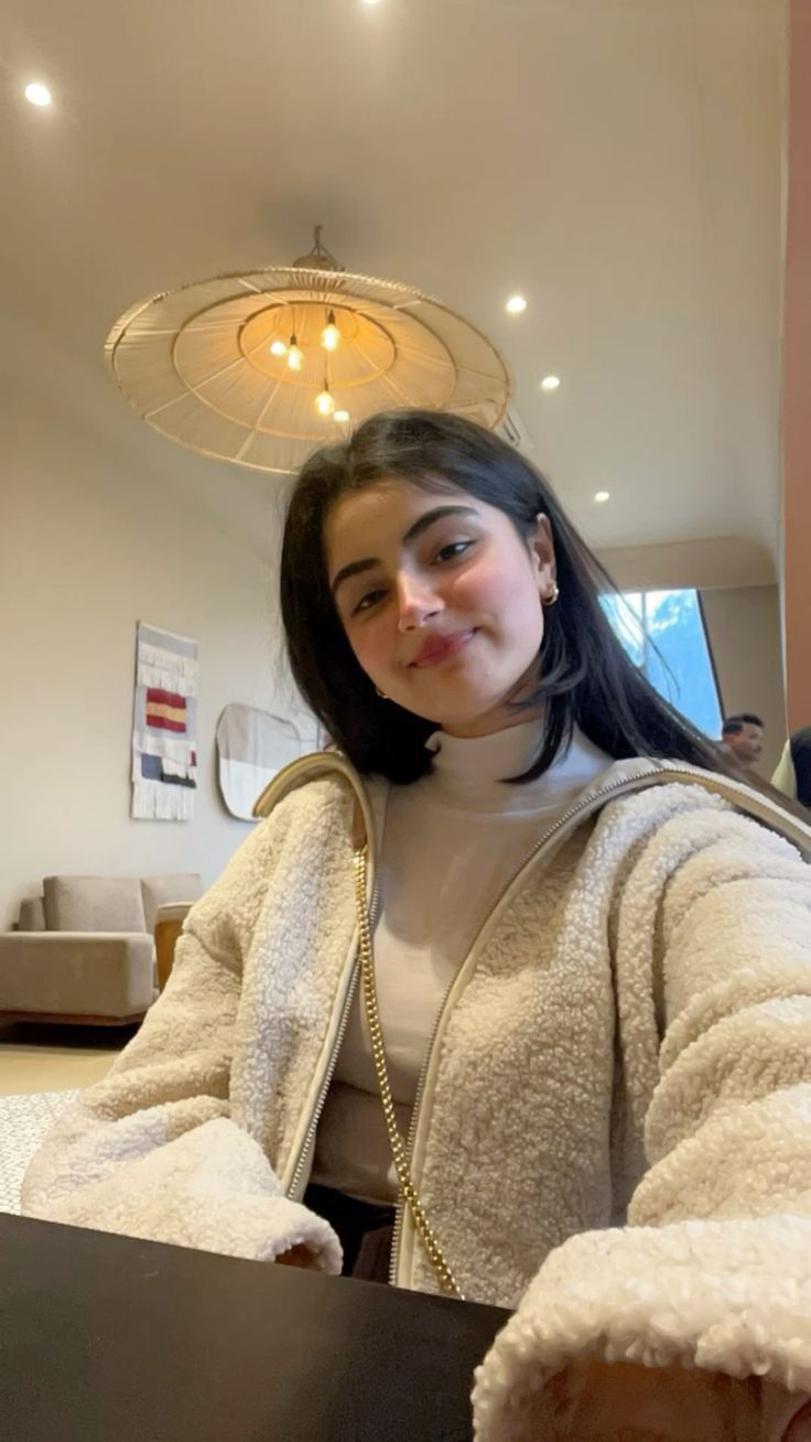 Cute Girl Profile Pictures