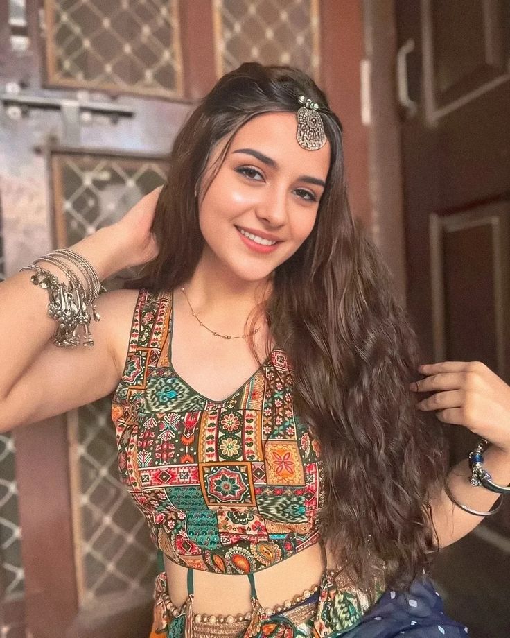 Cute Girl Profile Pictures
