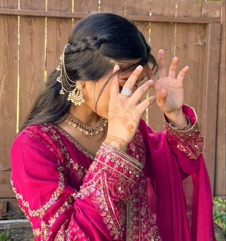 Hide Face Cute Girl Profile Pictures