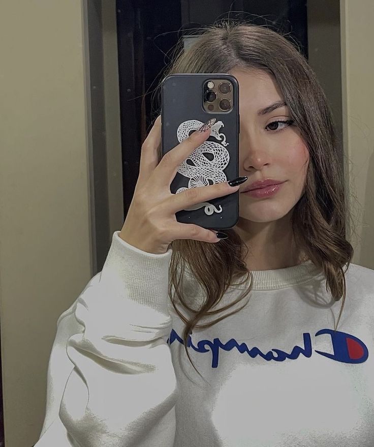 Real Girl Profile Pictures