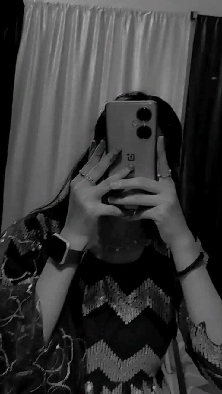 anime girl dp mirror selfie 30