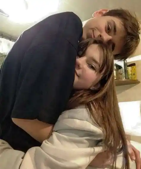 beautiful couple dpz