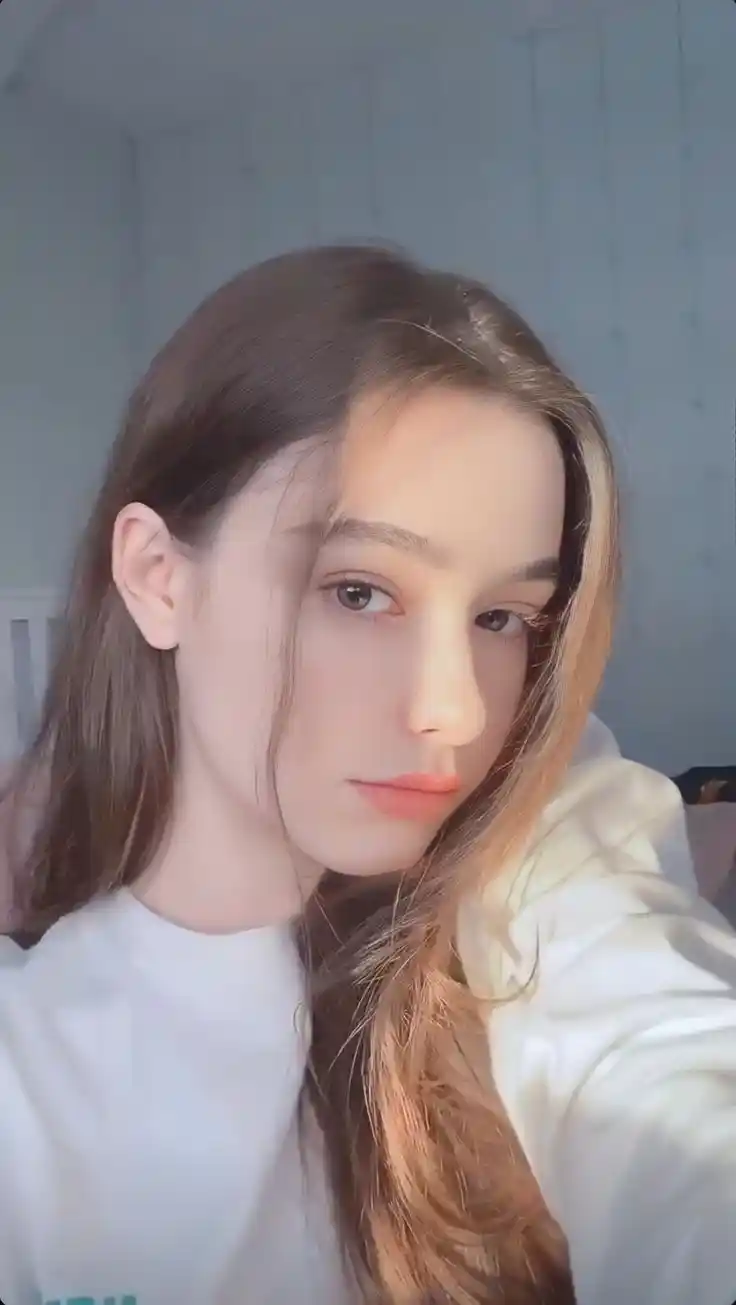 black and white dp for girls 101