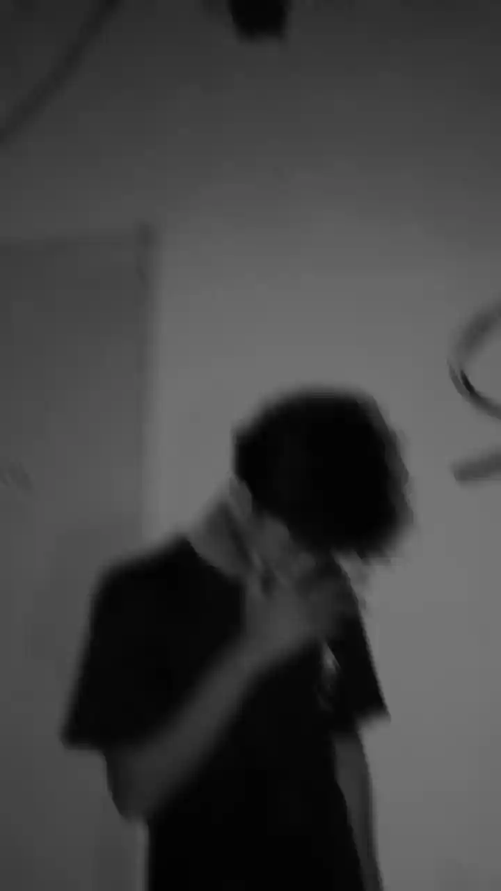 cute blur dp for instagram girl