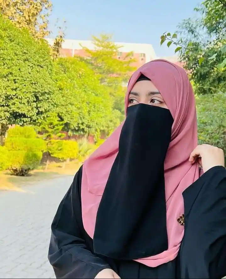 cute hijab girl pic for instagram 25