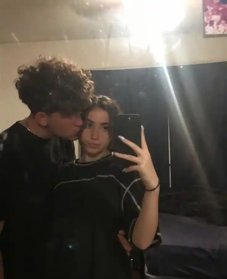 cute love dp pic boy