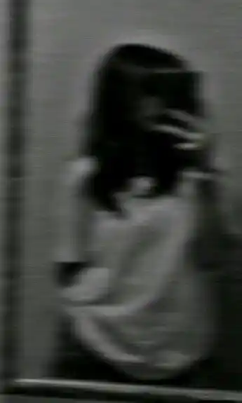 face blur girl photo