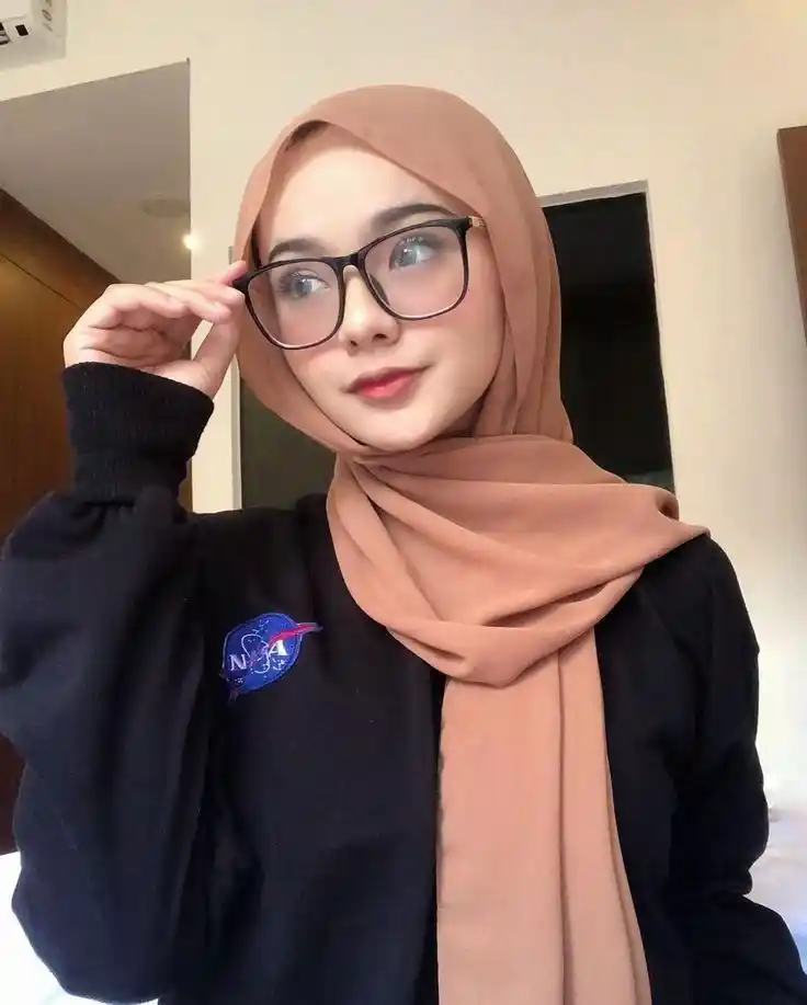 insta dp hijab girl aesthetic 71