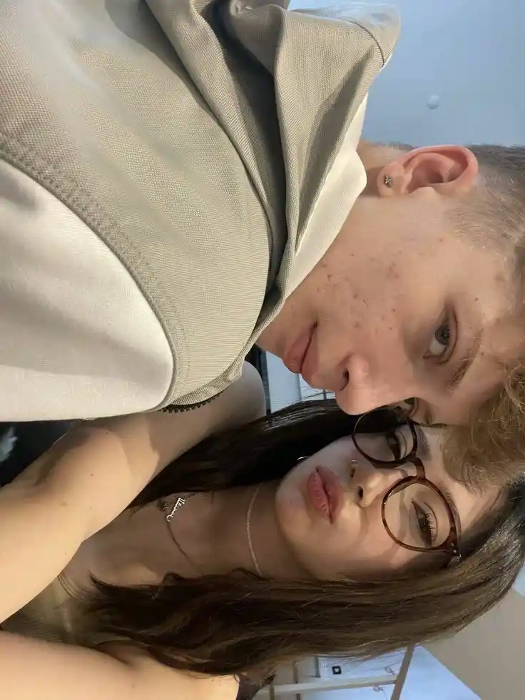 romantic love dp for instagram