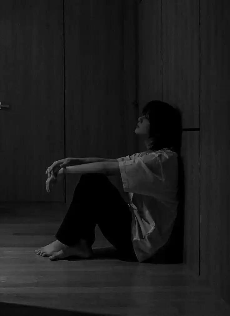 sad alone girl dp for instagram