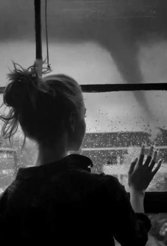 sad girl dp black background